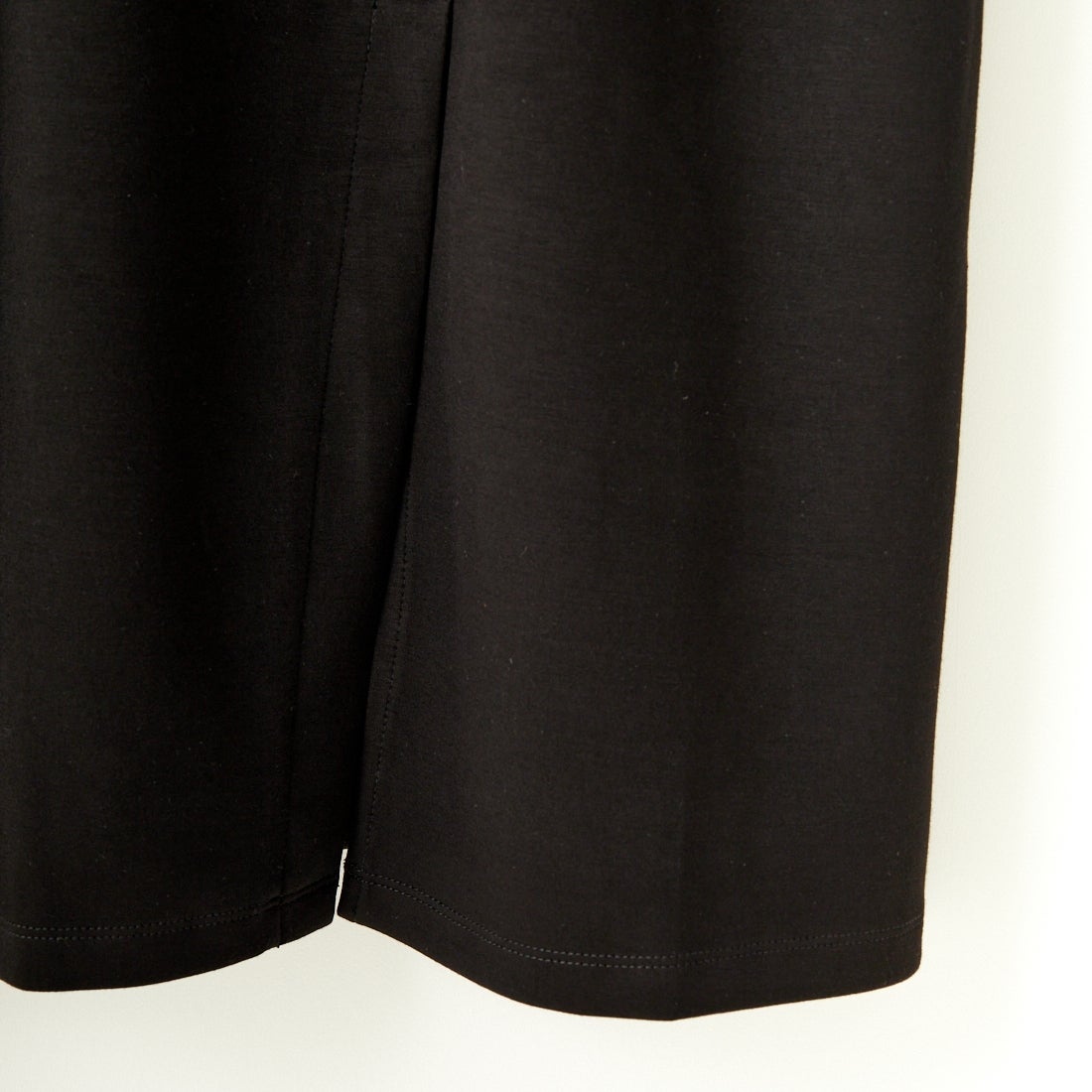 Maison de L'allure [メゾン ドゥ ラリュール] 2WAYタックスリットジャンスカ [M24132009] 09 BLACK