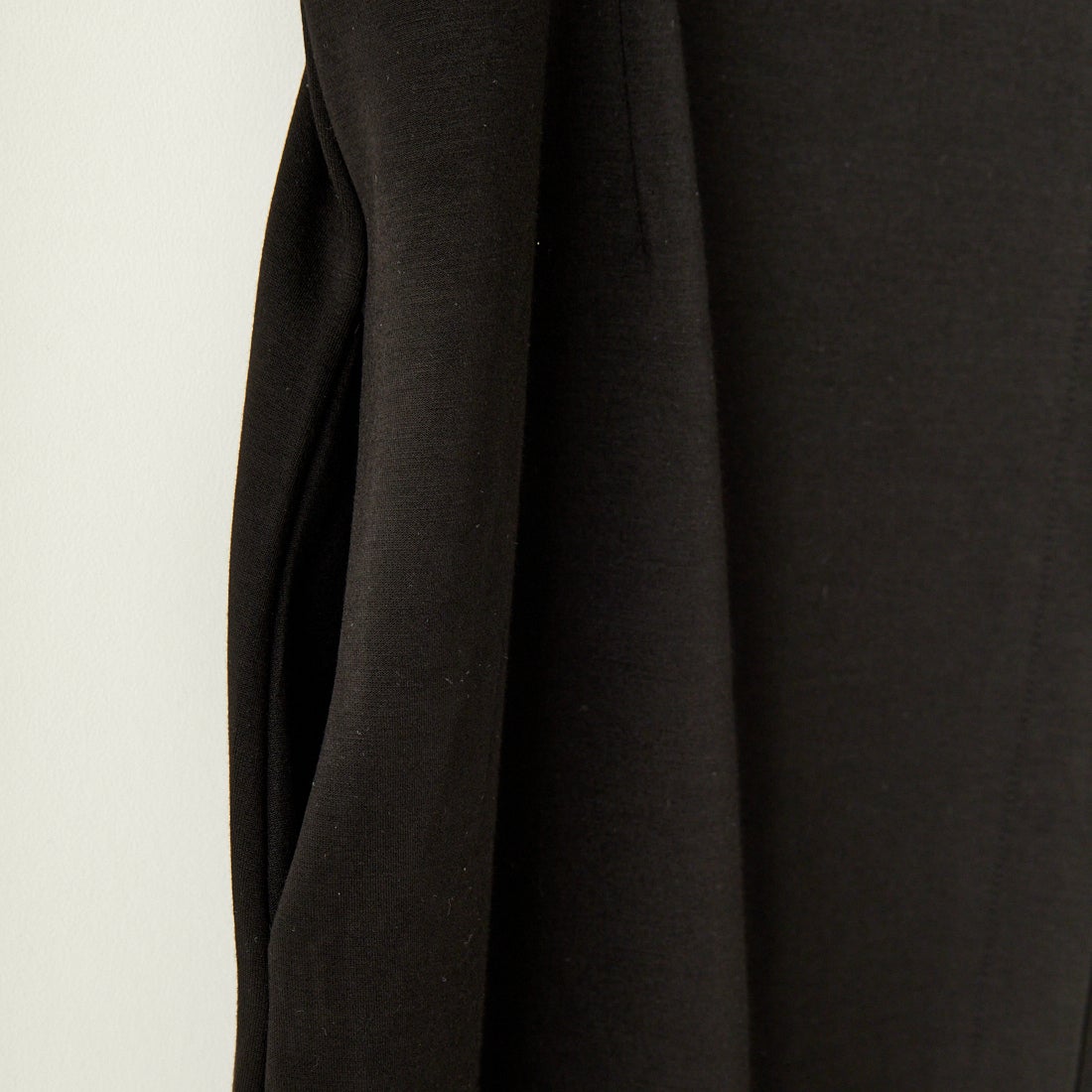 Maison de L'allure [メゾン ドゥ ラリュール] 2WAYタックスリットジャンスカ [M24132009] 09 BLACK