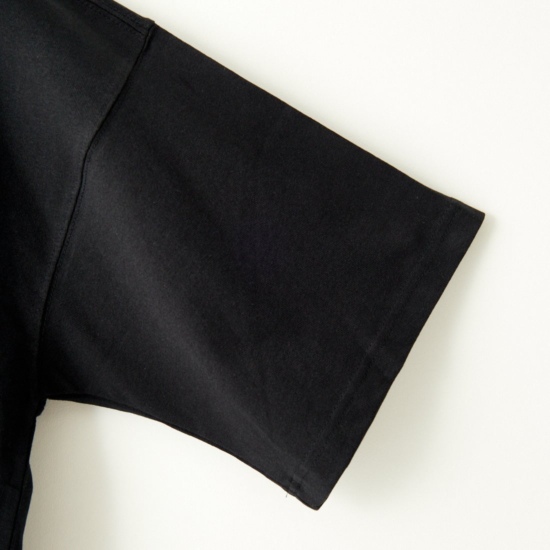 NIKE [ナイキ] プレミアム エッセンシャルTシャツ [HF9607] 010 ﾌﾞﾗｯｸ