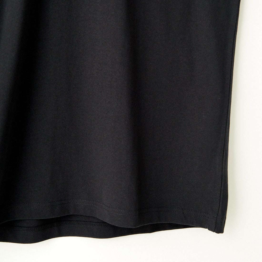 NIKE [ナイキ] プレミアム エッセンシャルTシャツ [HF9607] 010 ﾌﾞﾗｯｸ