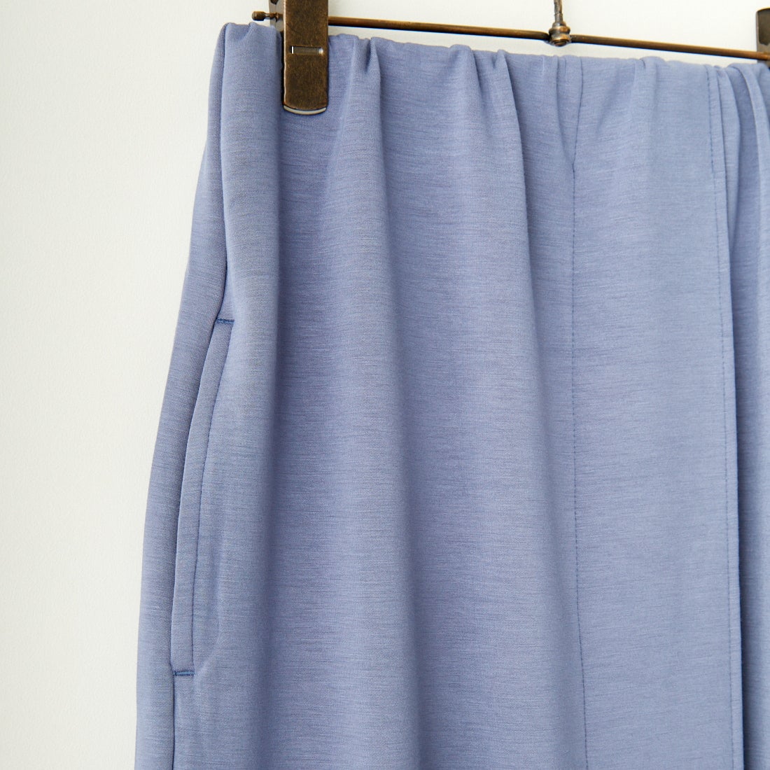 Maison de L'allure [メゾン ドゥ ラリュール] タックスリットダンボールスカート [M24132008] 12 BLUE