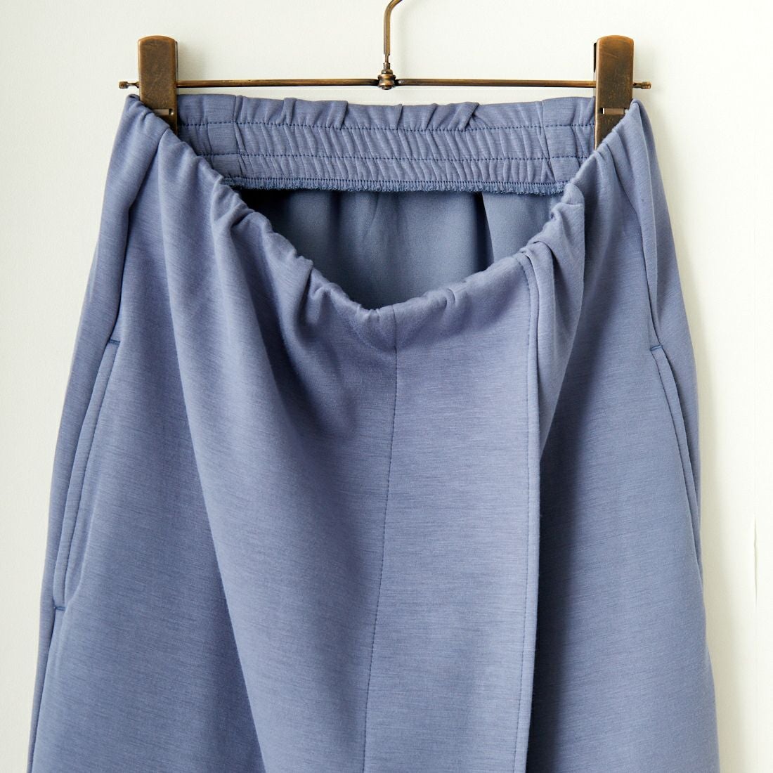 Maison de L'allure [メゾン ドゥ ラリュール] タックスリットダンボールスカート [M24132008] 12 BLUE