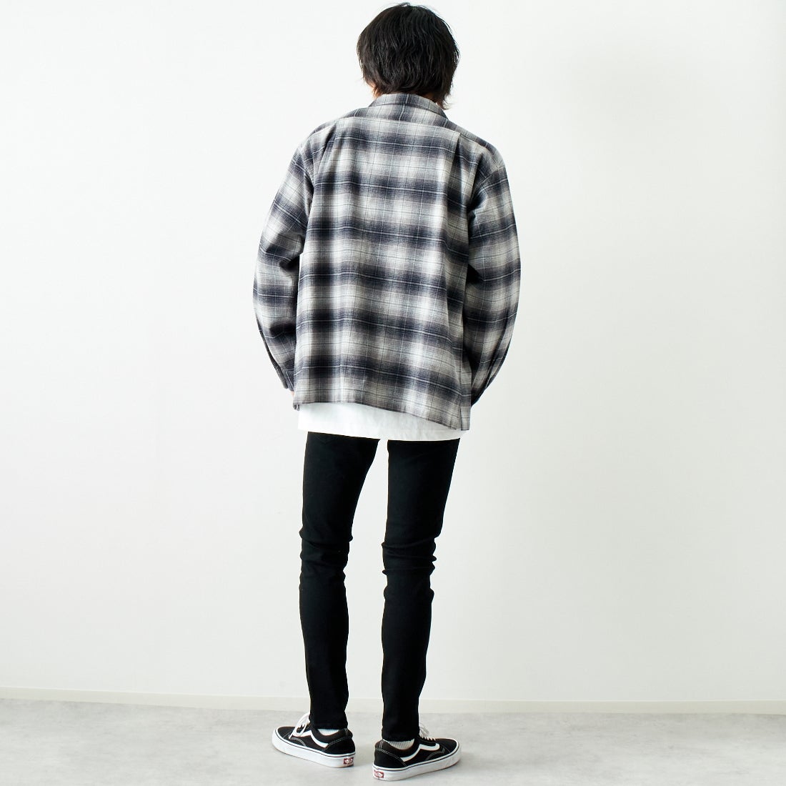 YANUK [ヤヌーク] タイトスリム NEIL/ニール [57243003] OWB &&モデル身長：182cm 着用サイズ：29&&