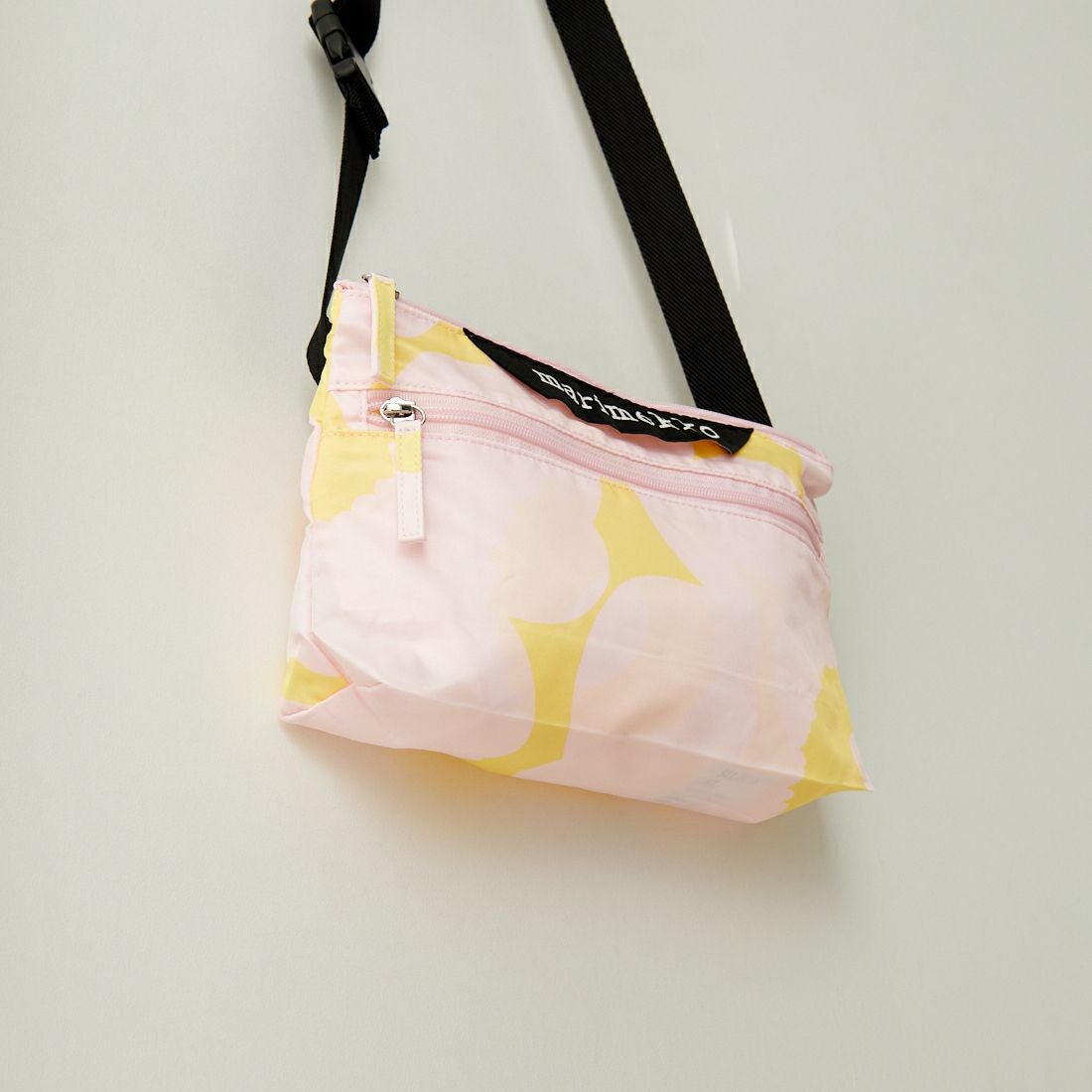 marimekko [マリメッコ] Neat Crossbody Unikko S ショルダーバッグ [52244-2-93401] 70 ﾋﾟﾝｸ