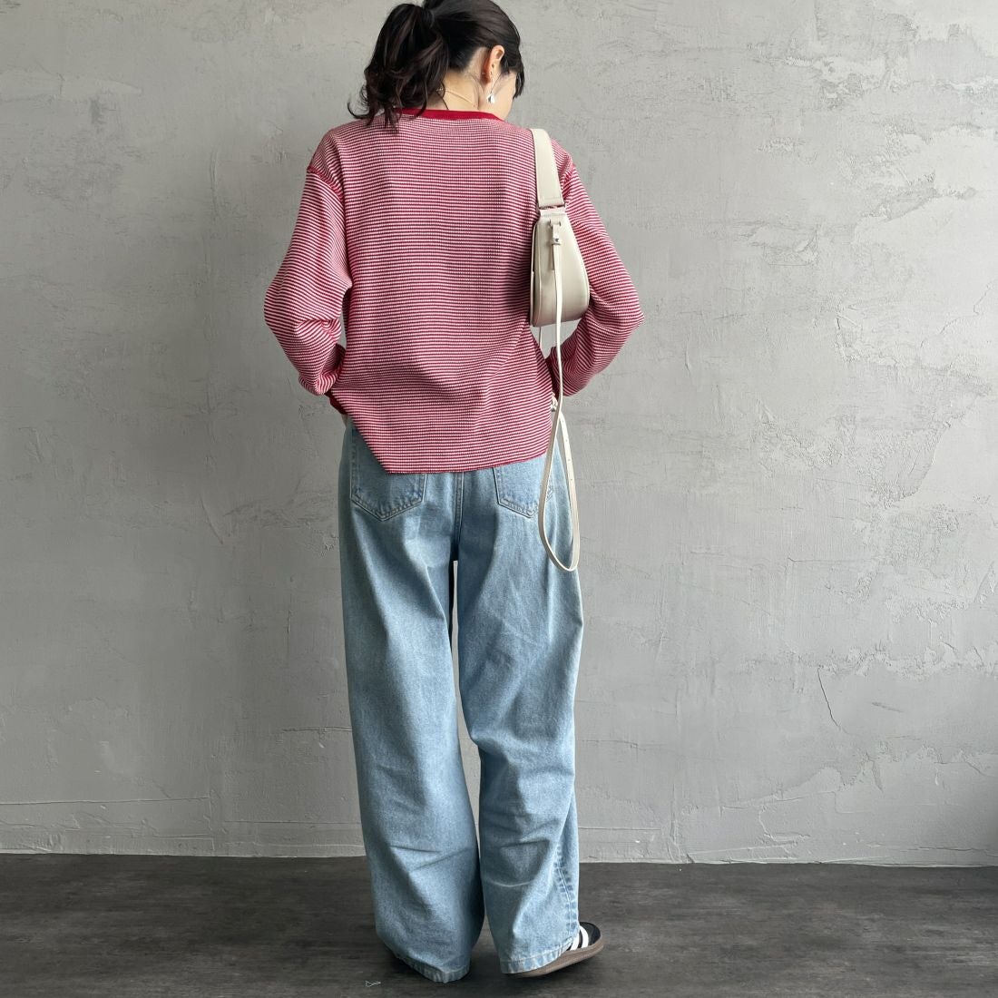 Health knit [ヘルスニット] 別注 クルーネック ワッフルボーダーカットソー [HR24F-L021IN-JF] RED/OFF BD &&モデル身長：160cm 着用サイズ：F&&