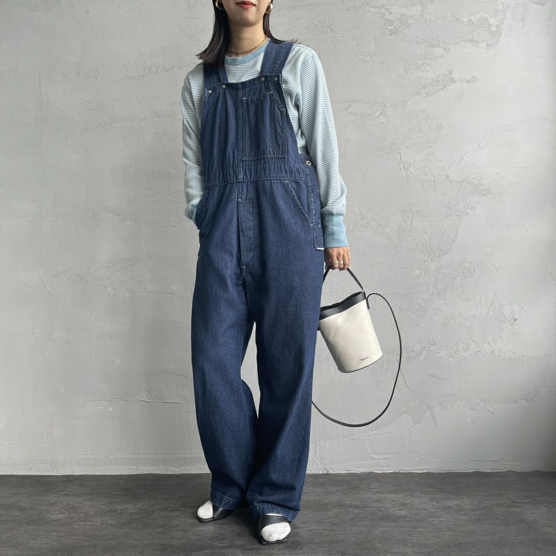 Health knit [ヘルスニット] 別注 クルーネック ワッフルボーダーカットソー [HR24F-L021IN-JF] BLU/OFF BD &&モデル身長：163cm 着用サイズ：F&&