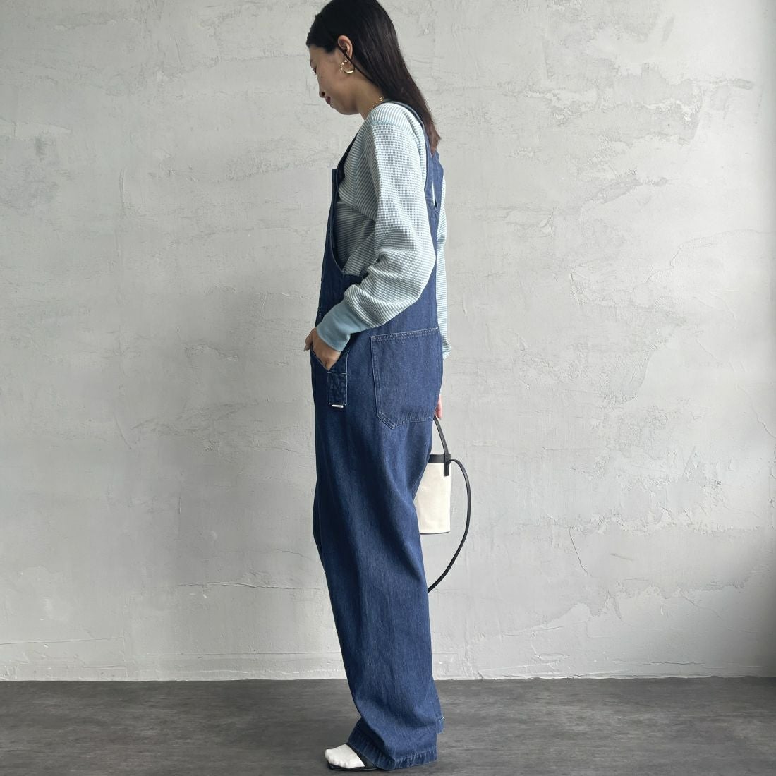 Health knit [ヘルスニット] 別注 クルーネック ワッフルボーダーカットソー [HR24F-L021IN-JF] BLU/OFF BD &&モデル身長：163cm 着用サイズ：F&&