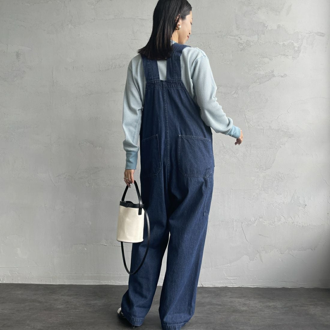 Health knit [ヘルスニット] 別注 クルーネック ワッフルボーダーカットソー [HR24F-L021IN-JF] BLU/OFF BD &&モデル身長：163cm 着用サイズ：F&&