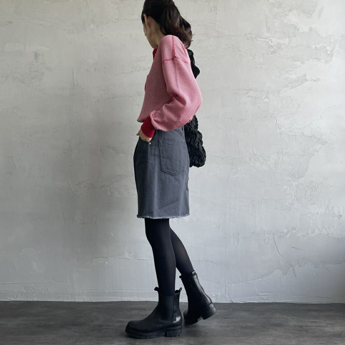 Health knit [ヘルスニット] 別注 ヘンリーネック ワッフルボーダーカットソー [HR2302L005IN-JF] RED/OFF &&モデル身長：160cm 着用サイズ：F&&