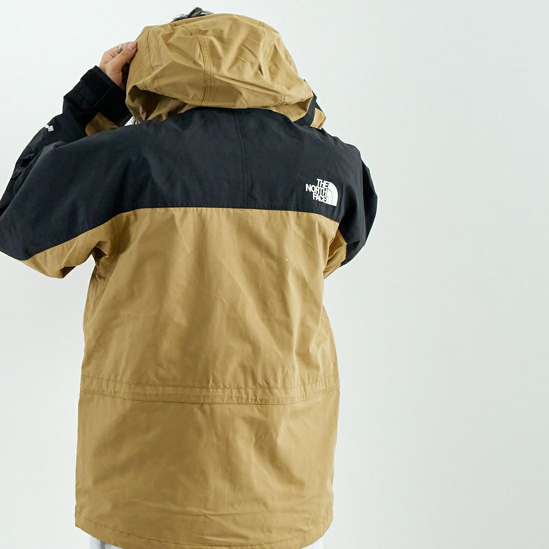 THE NORTH FACE [ザ ノースフェイス] マウンテンライトジャケット