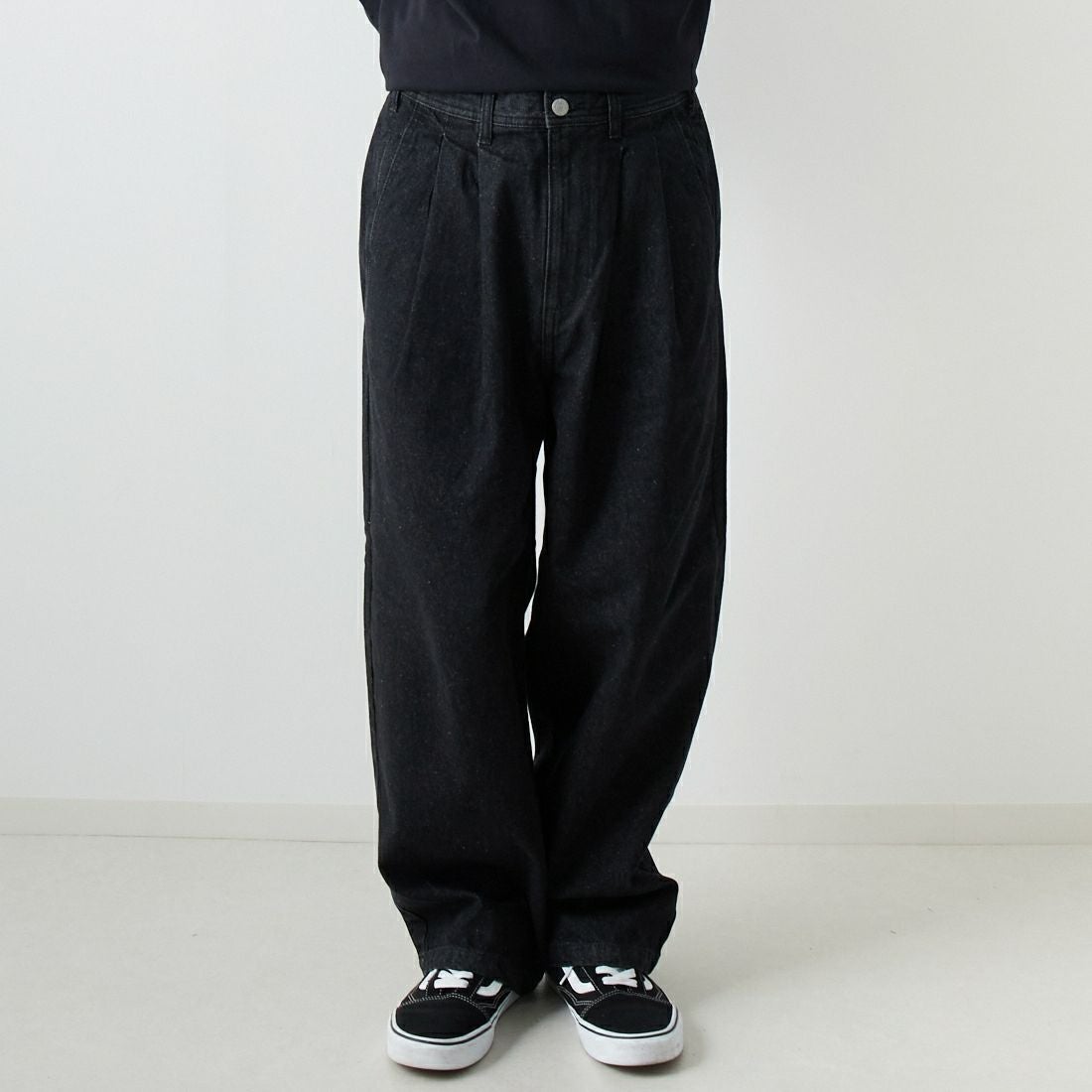 BLACK USED&&モデル身長：169cm 着用サイズ：S&&