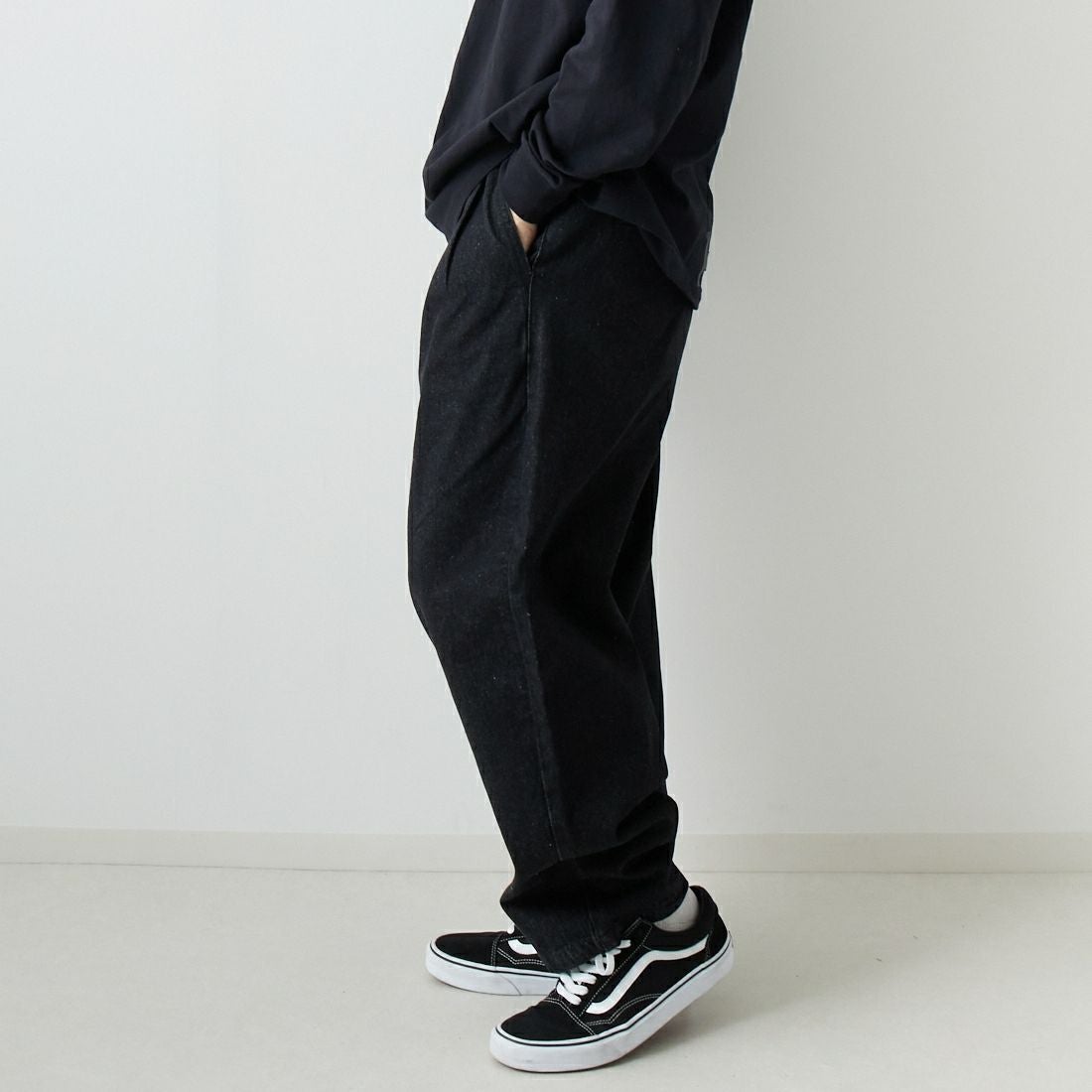 Jeans Factory Clothes [ジーンズファクトリークローズ] 2タックデニムワイドパンツ [JFC-224-052] BLACK USED &&モデル身長：169cm 着用サイズ：S&&