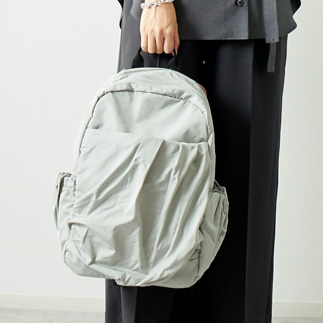 emmi [エミ] エコ撥水ギャザーボディーバックパック [13WGB239304