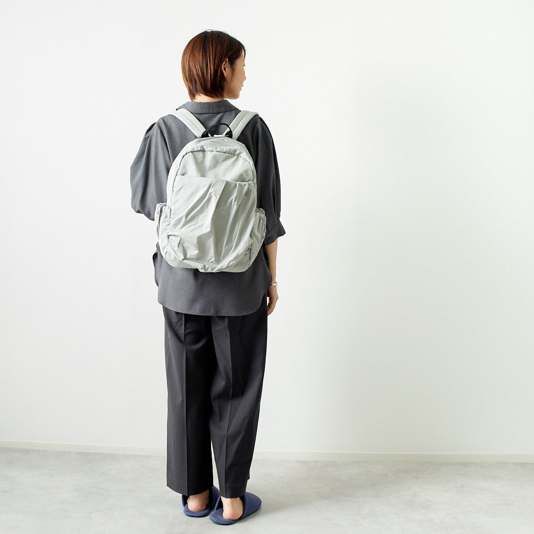 emmi [エミ] エコ撥水ギャザーボディーバックパック [13WGB239304] L.GRY