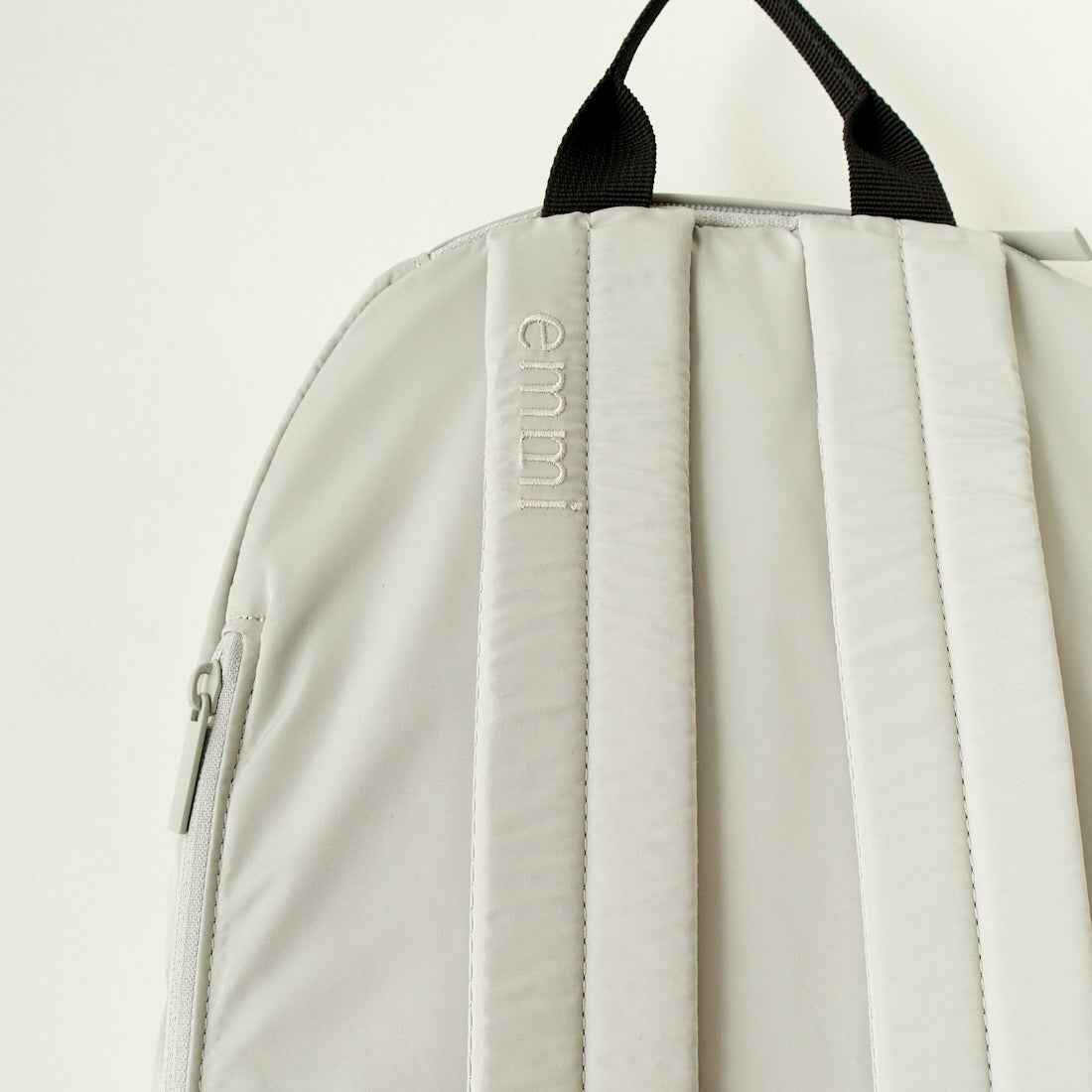 emmi [エミ] エコ撥水ギャザーボディーバックパック [13WGB239304] L.GRY