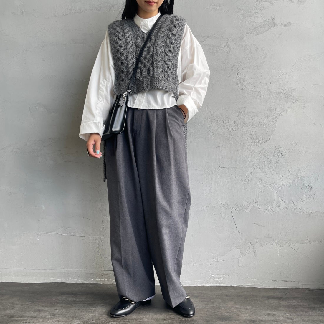 THE NORTH FACE [ザ ノースフェイス] ロングスリーブ ウォータースムースTシャツ [NTW12432] GRAY &&モデル身長：156cm 着用サイズ：F&&