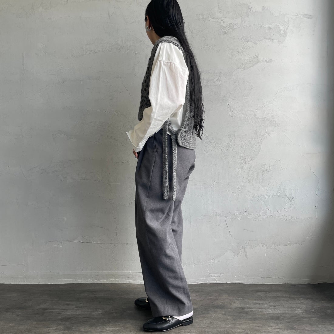 THE NORTH FACE [ザ ノースフェイス] ロングスリーブ ウォータースムースTシャツ [NTW12432] GRAY &&モデル身長：156cm 着用サイズ：F&&