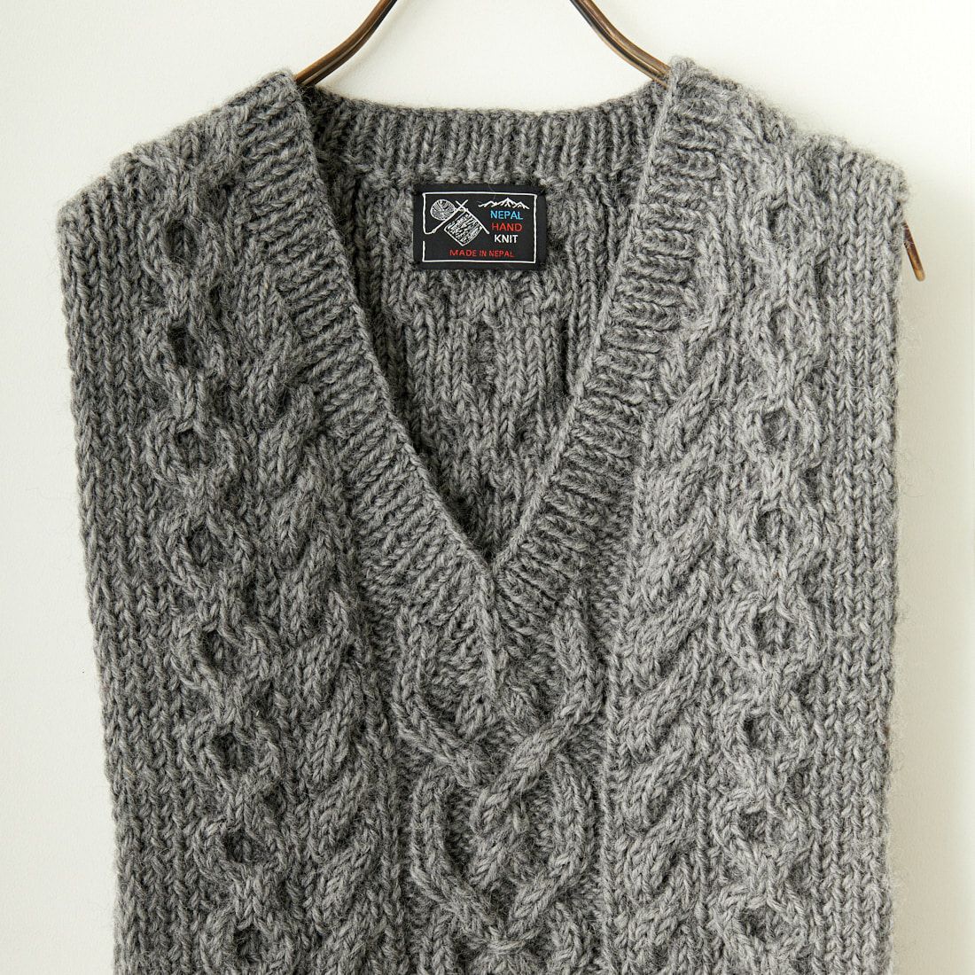 NEPAL HAND KNIT [ネパールハンドニット] 別注 ハンドニット サイドリボンベスト [NHK-DW-24FW3IN-JF] GRAY