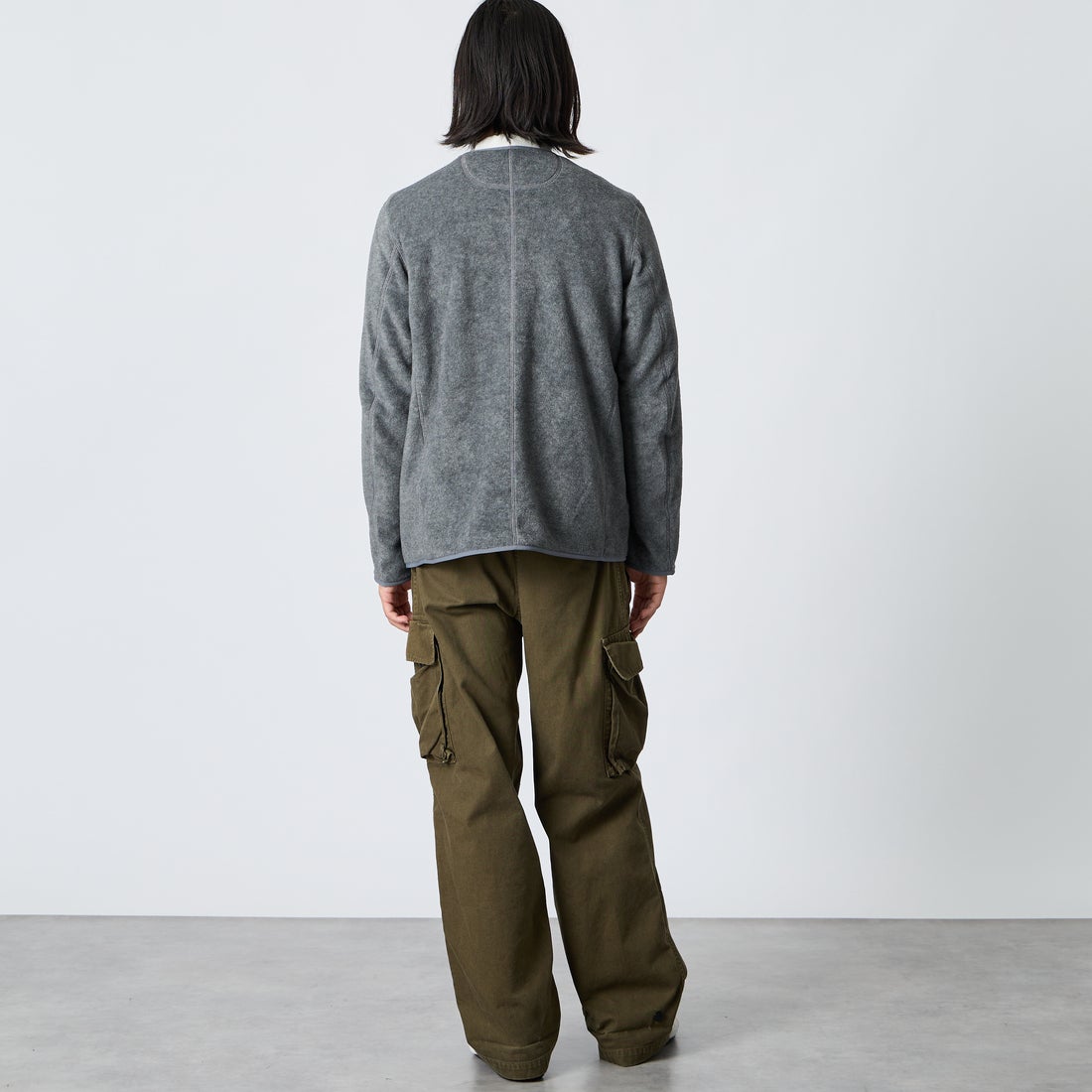 DANTON [ダントン] ノーカラーフリースカーディガン [JD-8939] DK.GREY &&モデル身長：175cm 着用サイズ：40&&