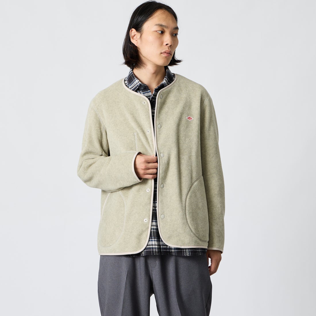 DANTON [ダントン] ノーカラーフリースカーディガン [JD-8939] MARBLE &&モデル身長：175cm 着用サイズ：42&&