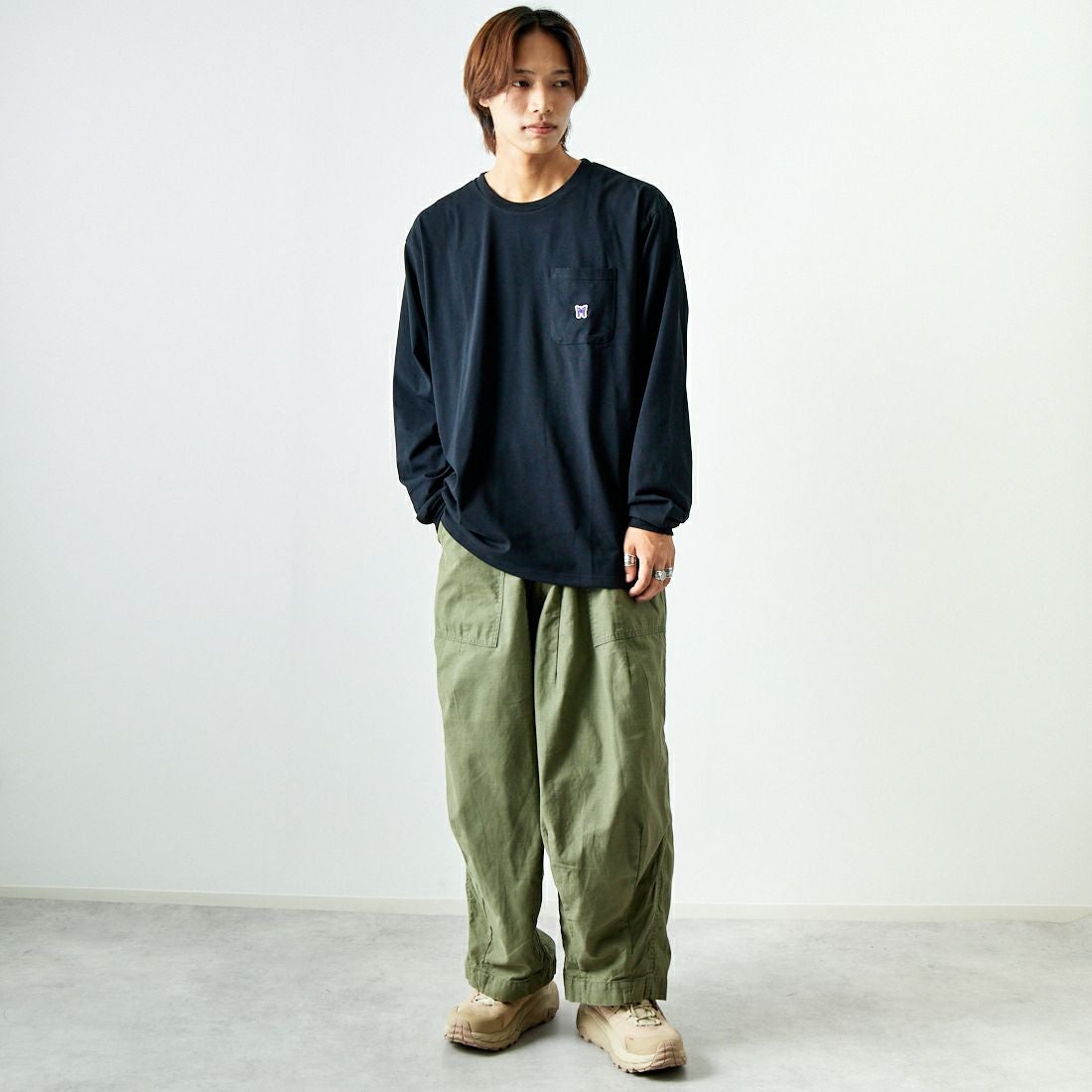 Needles [ニードルズ] ファティーグ ヒザデルパンツ [PU246] A OLIVE &&モデル身長：179cm 着用サイズ：XS&&