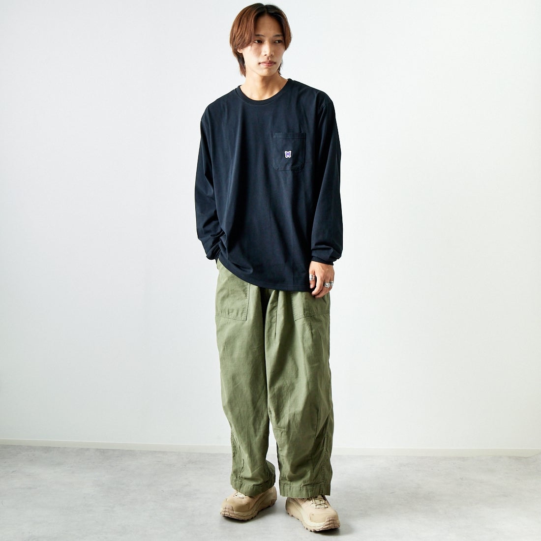 Needles [ニードルズ] ファティーグ ヒザデルパンツ [PU246] A OLIVE &&モデル身長：179cm 着用サイズ：XS&&