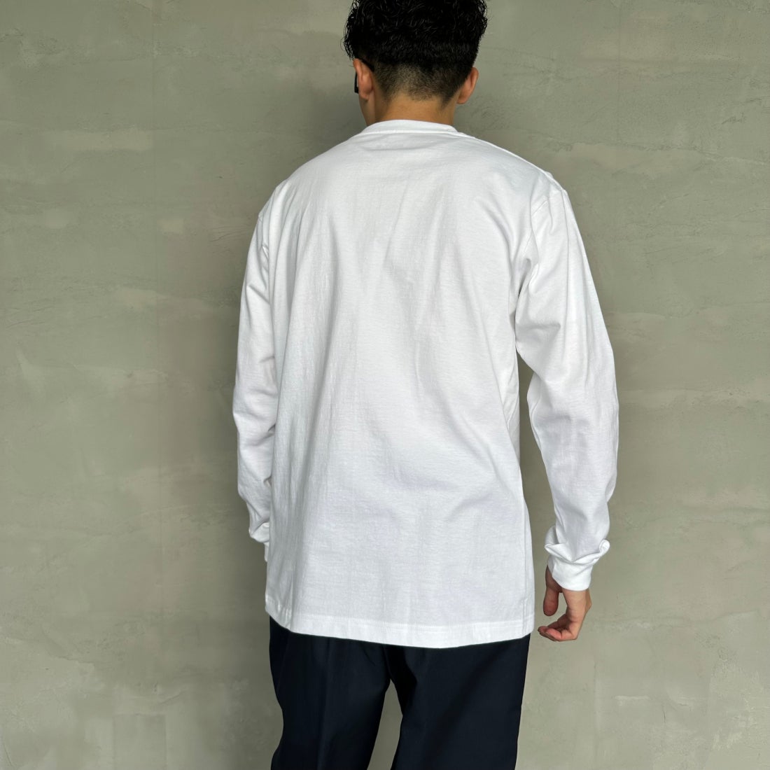 Hanes [ヘインズ] BEEFY ロングスリーブTシャツ [H5186] 010 ﾎﾜｲﾄ &&モデル身長：168cm 着用サイズ：L&&