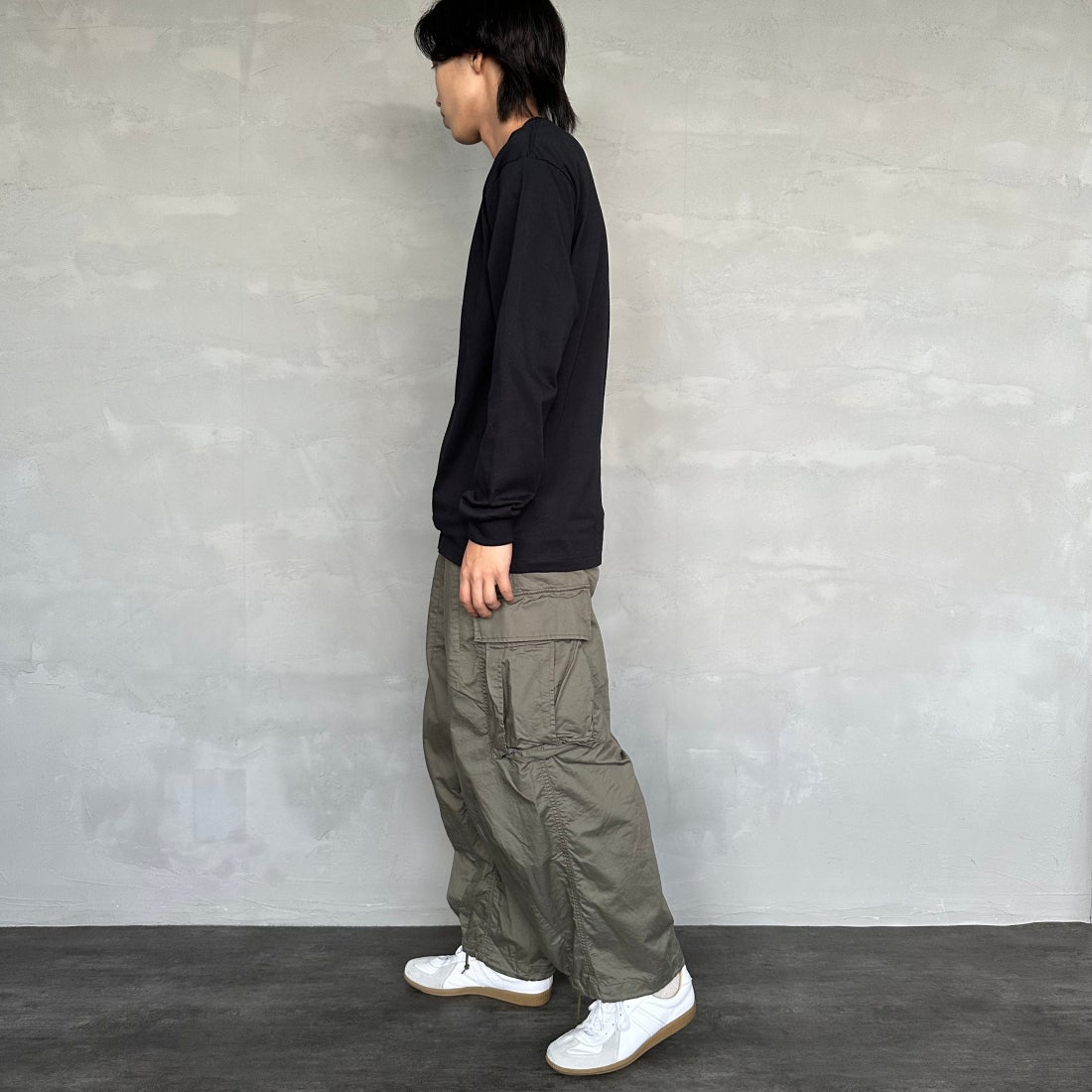 Hanes [ヘインズ] BEEFY ロングスリーブTシャツ [H5186] 090 ﾌﾞﾗｯｸ &&モデル身長：179cm 着用サイズ：XL&&