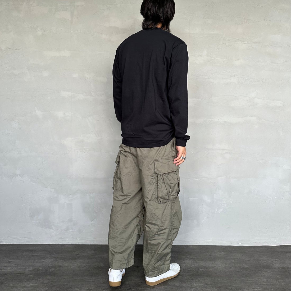 Hanes [ヘインズ] BEEFY ロングスリーブTシャツ [H5186] 090 ﾌﾞﾗｯｸ &&モデル身長：179cm 着用サイズ：XL&&