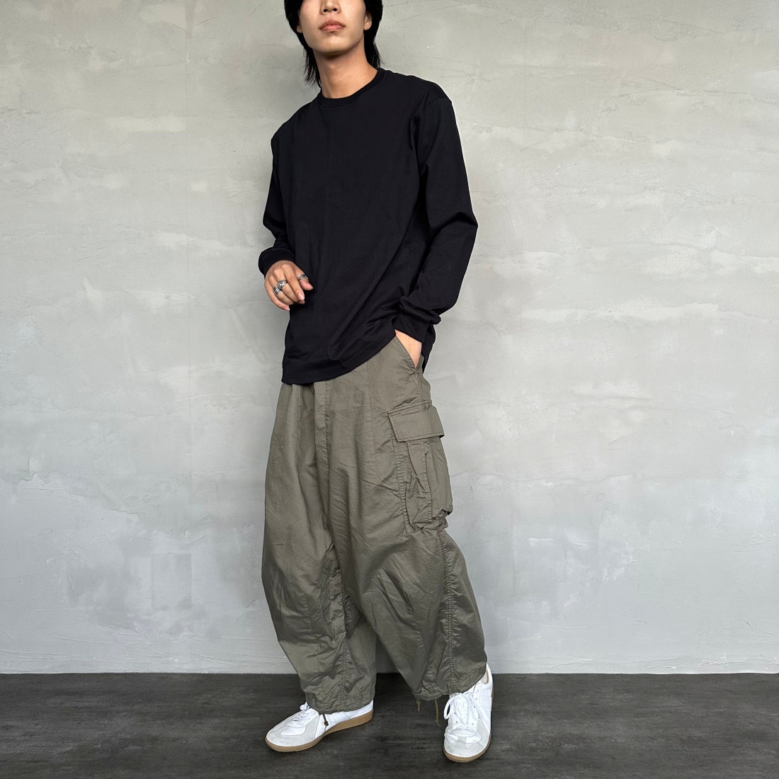 Hanes [ヘインズ] BEEFY ロングスリーブTシャツ [H5186] 090 ﾌﾞﾗｯｸ &&モデル身長：179cm 着用サイズ：XL&&