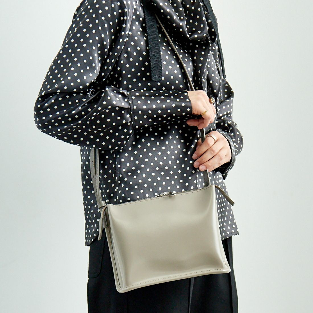 PIENI [ピエニ] ショルダーバッグ S [SHOULDER-S]｜ジーンズ