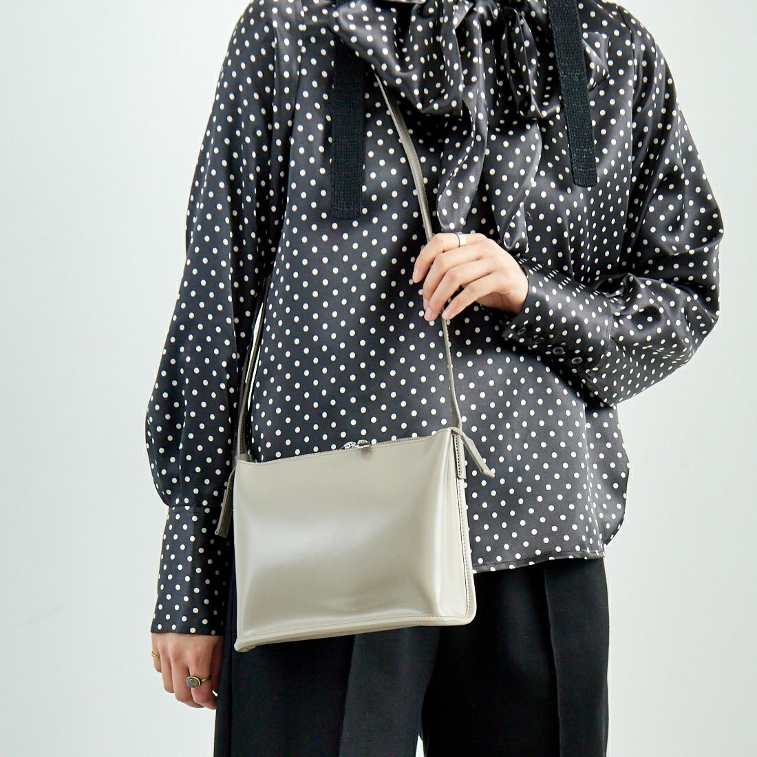 PIENI [ピエニ] ショルダーバッグ S [SHOULDER-S]｜ジーンズ