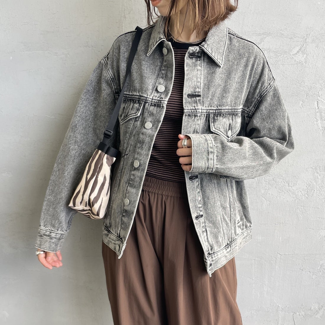 ACID BLK&&モデル身長：158cm 着用サイズ：XS&&