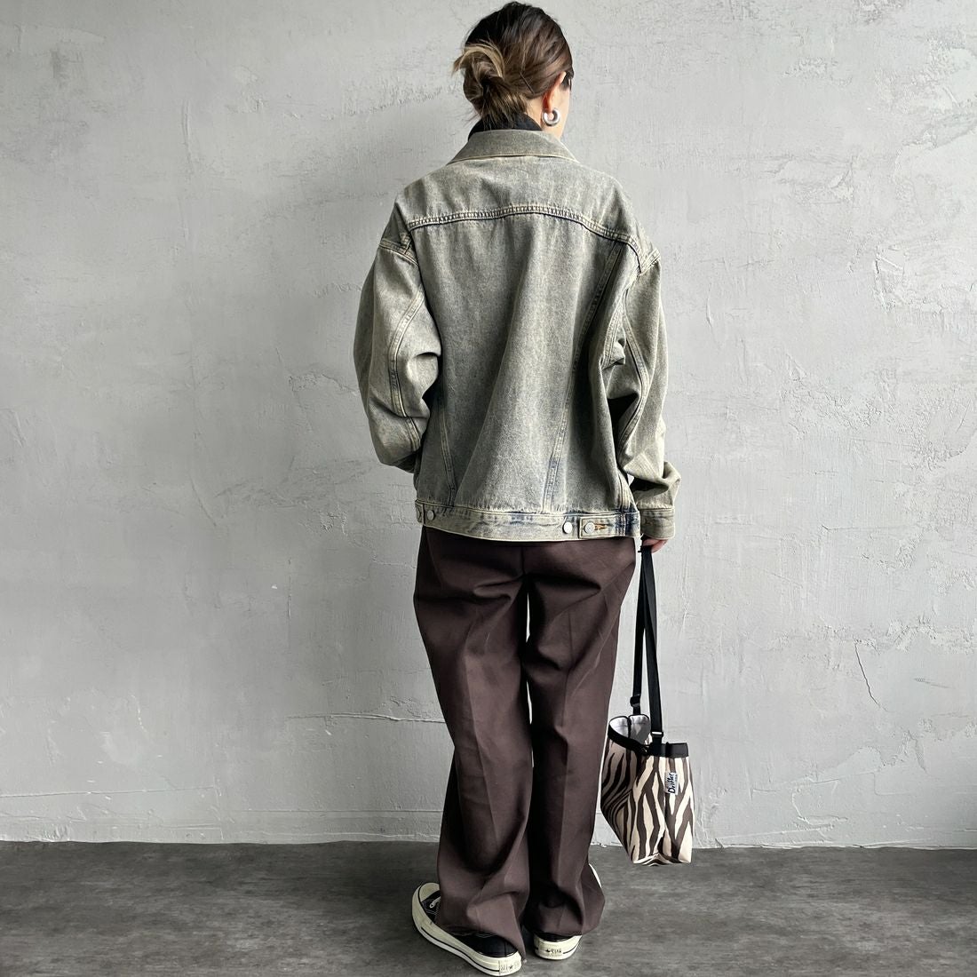 Noir Fabrik [ヌワールファブリック] デニムトラッカージャケット [NF-243-064] T.ACID BLU &&モデル身長：150cm 着用サイズ：XS&&