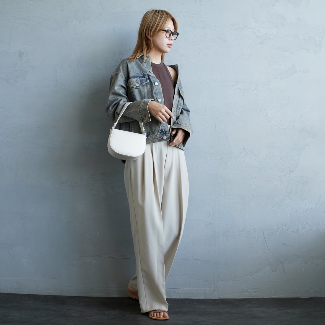 Noir Fabrik [ヌワールファブリック] デニムトラッカージャケット [NF-243-064] T.ACID BLU &&モデル身長：167cm 着用サイズ：XS&&