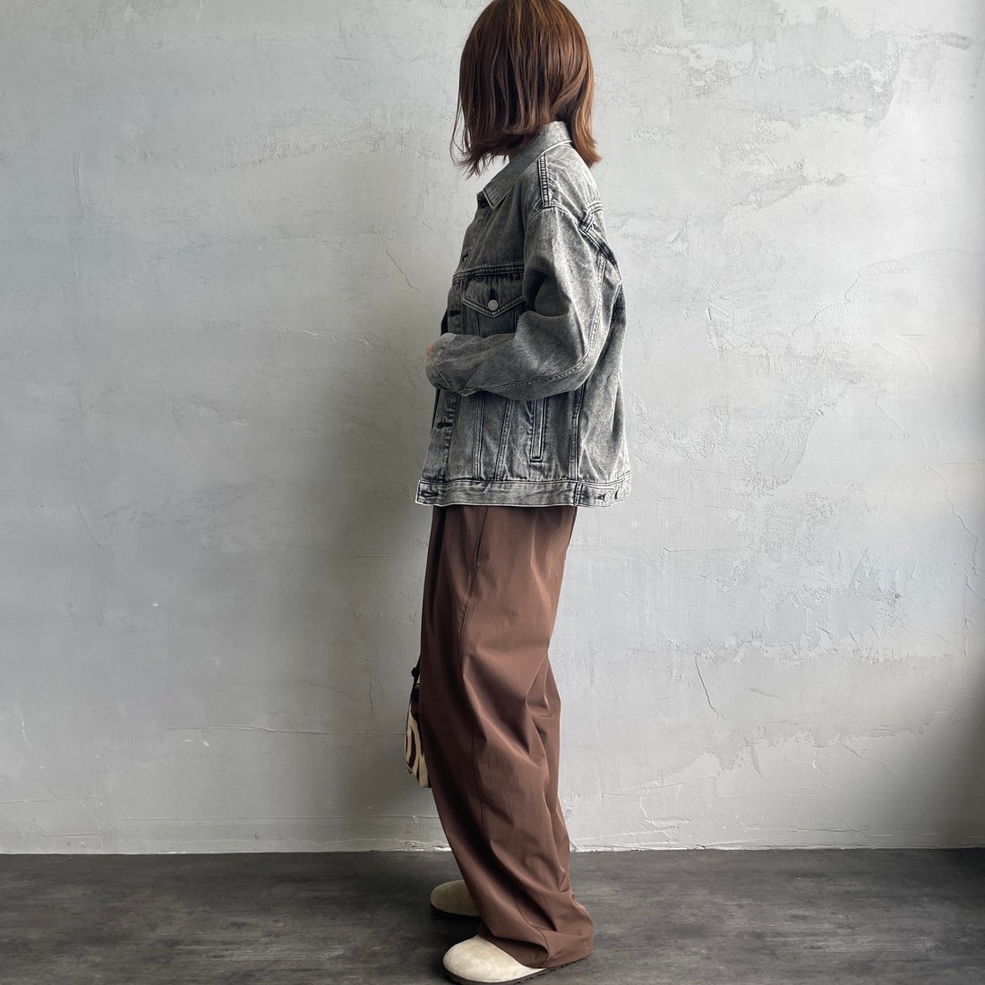 Noir Fabrik [ヌワールファブリック] デニムトラッカージャケット [NF-243-064] ACID BLK &&モデル身長：158cm 着用サイズ：XS&&