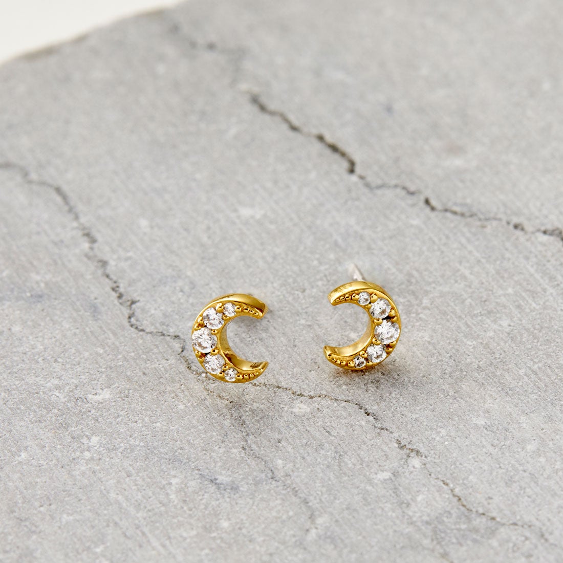 Baqless [バックレス] オネストリー ルナゴールドピアス [CZ-LU-WH-YG] GOLD
