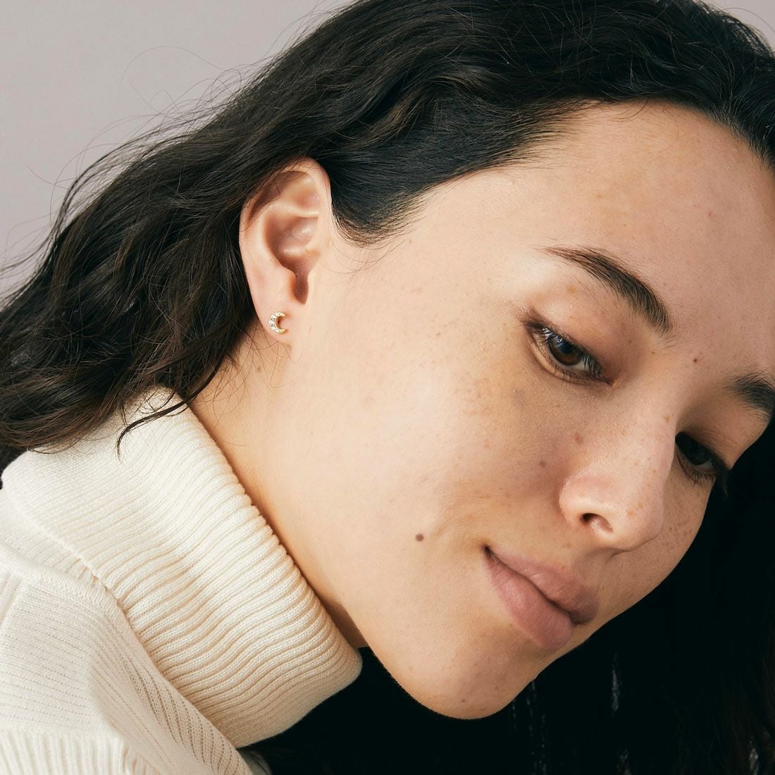 Baqless [バックレス] オネストリー ルナゴールドピアス [CZ-LU-WH-YG] GOLD