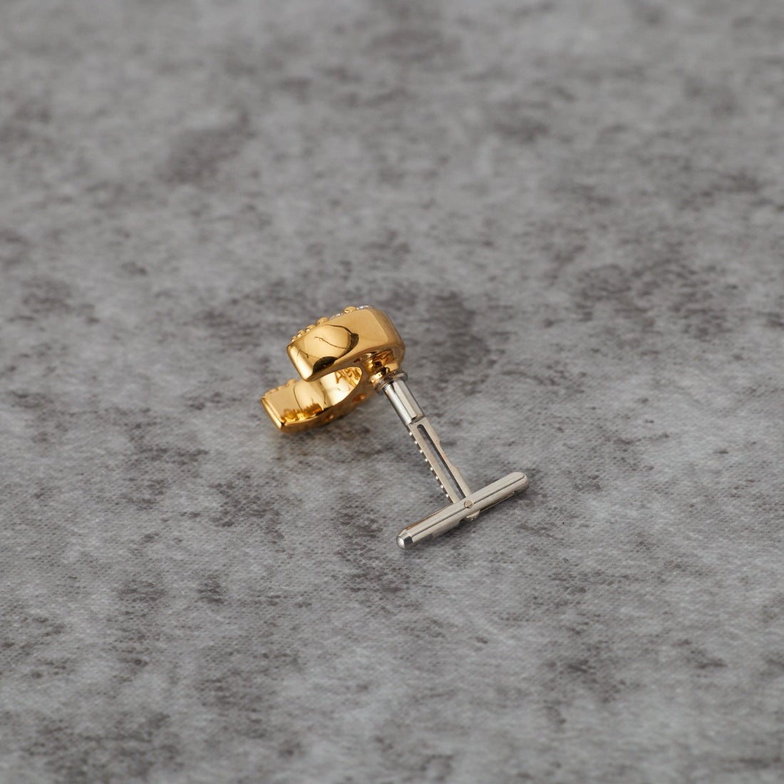 Baqless [バックレス] オネストリー ルナゴールドピアス [CZ-LU-WH-YG] GOLD