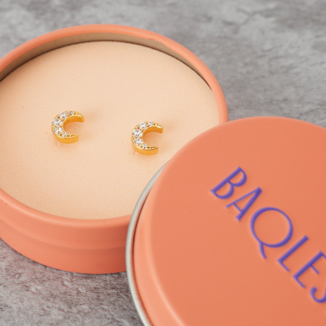 Baqless [バックレス] オネストリー ルナゴールドピアス [CZ-LU-WH-YG] GOLD