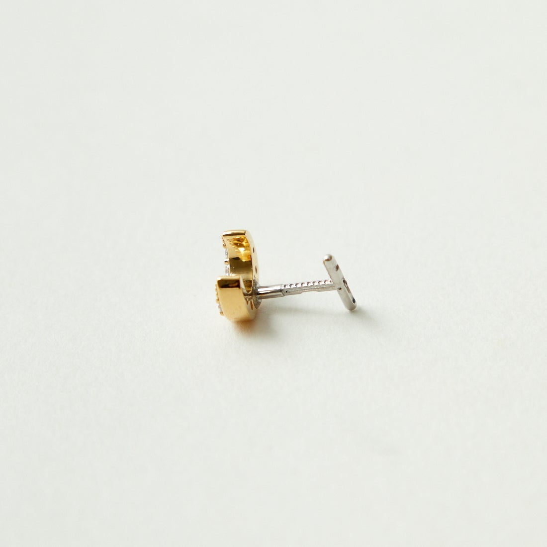 Baqless [バックレス] オネストリー ルナゴールドピアス [CZ-LU-WH-YG] GOLD