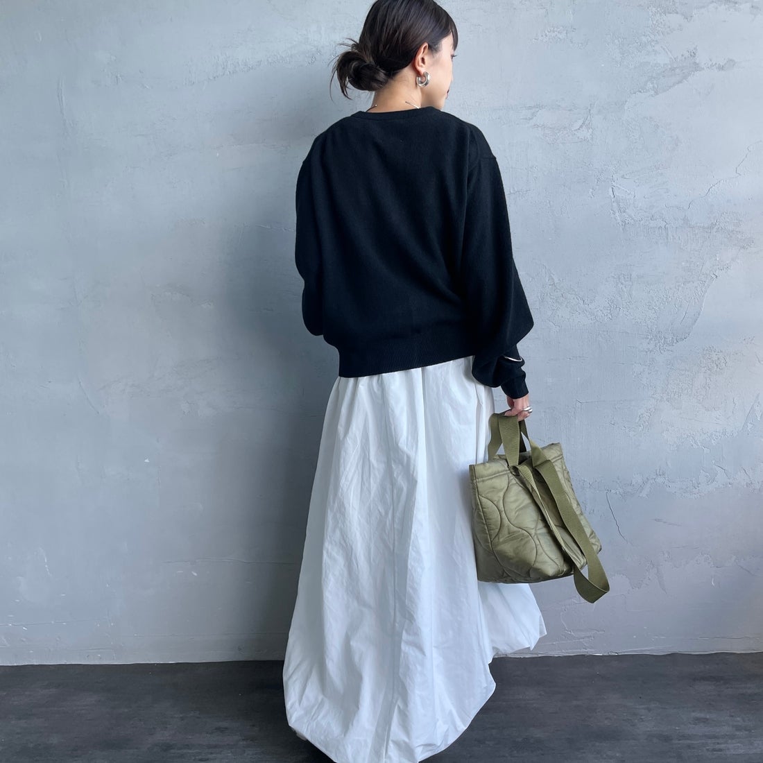 DANTON [ダントン] ラムウール クルーネックカーディガン [DT-D0031LMW] BLACK &&モデル身長：150cm 着用サイズ：34&&