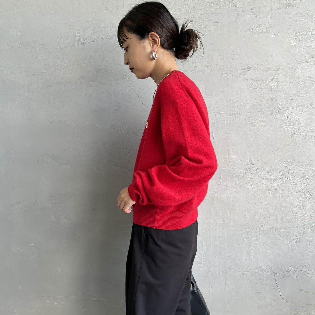 DANTON [ダントン] ラムウール クルーネックカーディガン [DT-D0031LMW] RED &&モデル身長：150cm 着用サイズ：34&&