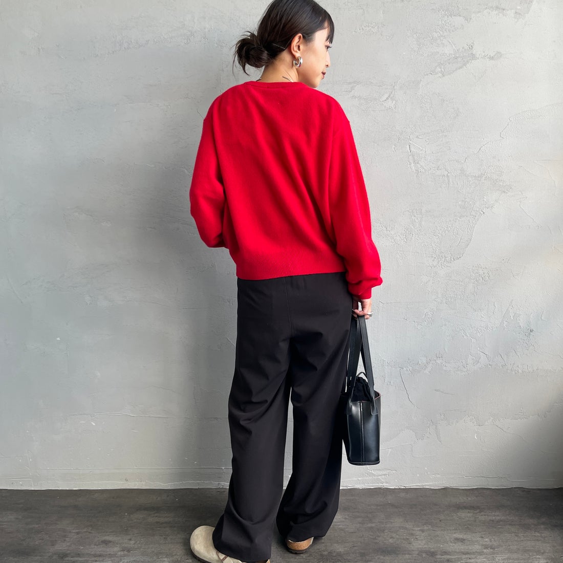 DANTON [ダントン] ラムウール クルーネックカーディガン [DT-D0031LMW] RED &&モデル身長：150cm 着用サイズ：34&&