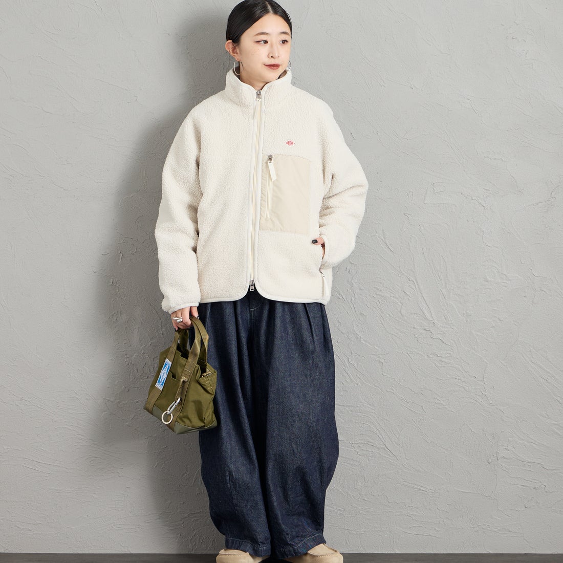 DANTON [ダントン] スタンドカラーボアジャケット [DT-A0194LBA] OYSTER &&モデル身長：150cm 着用サイズ：S&&