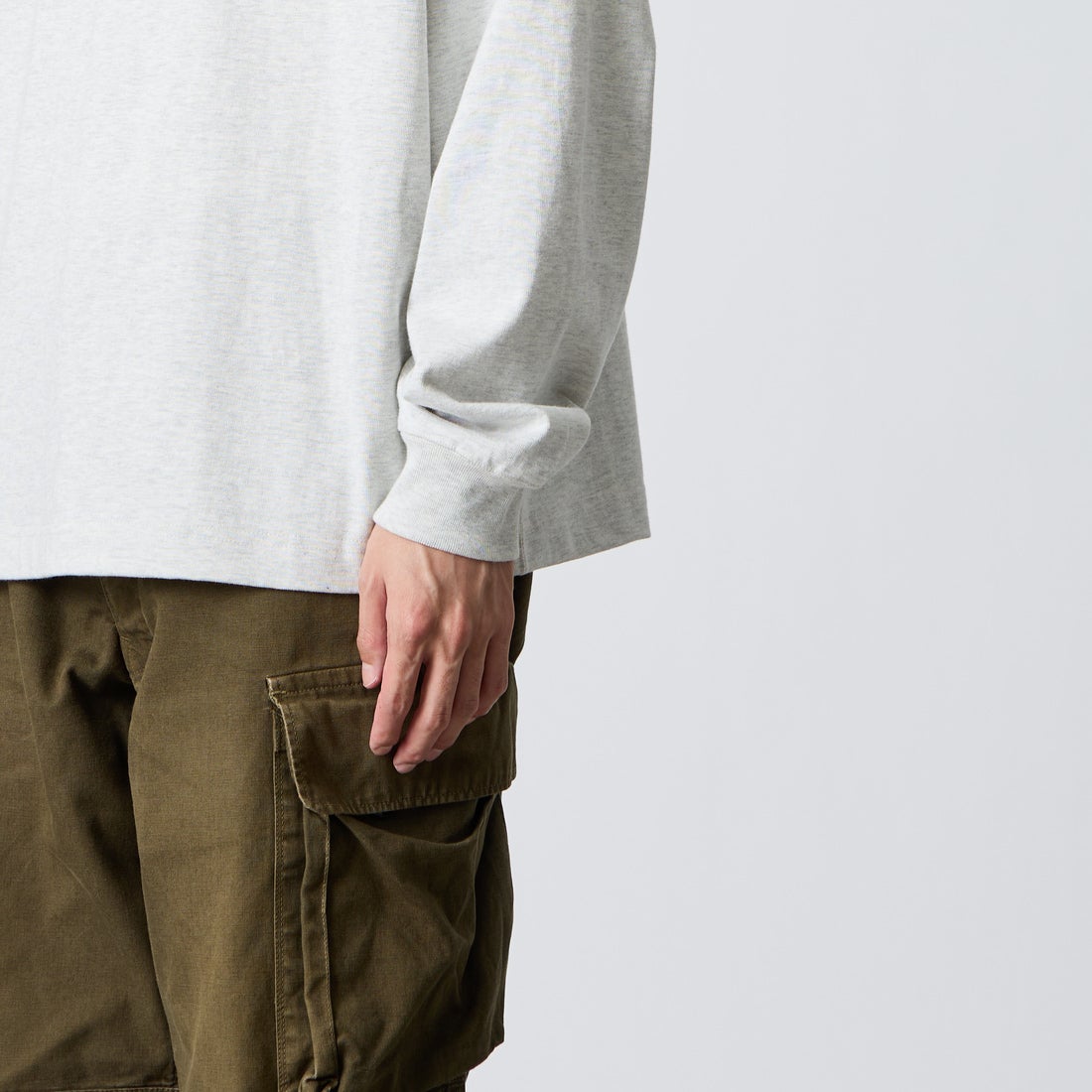 Gymphlex [ジムフレックス] ヘビーウェイトジャージー ロングスリーブTシャツ [GY-C0389HWJ] H.LT.GREY &&モデル身長：168cm 着用サイズ：M&&