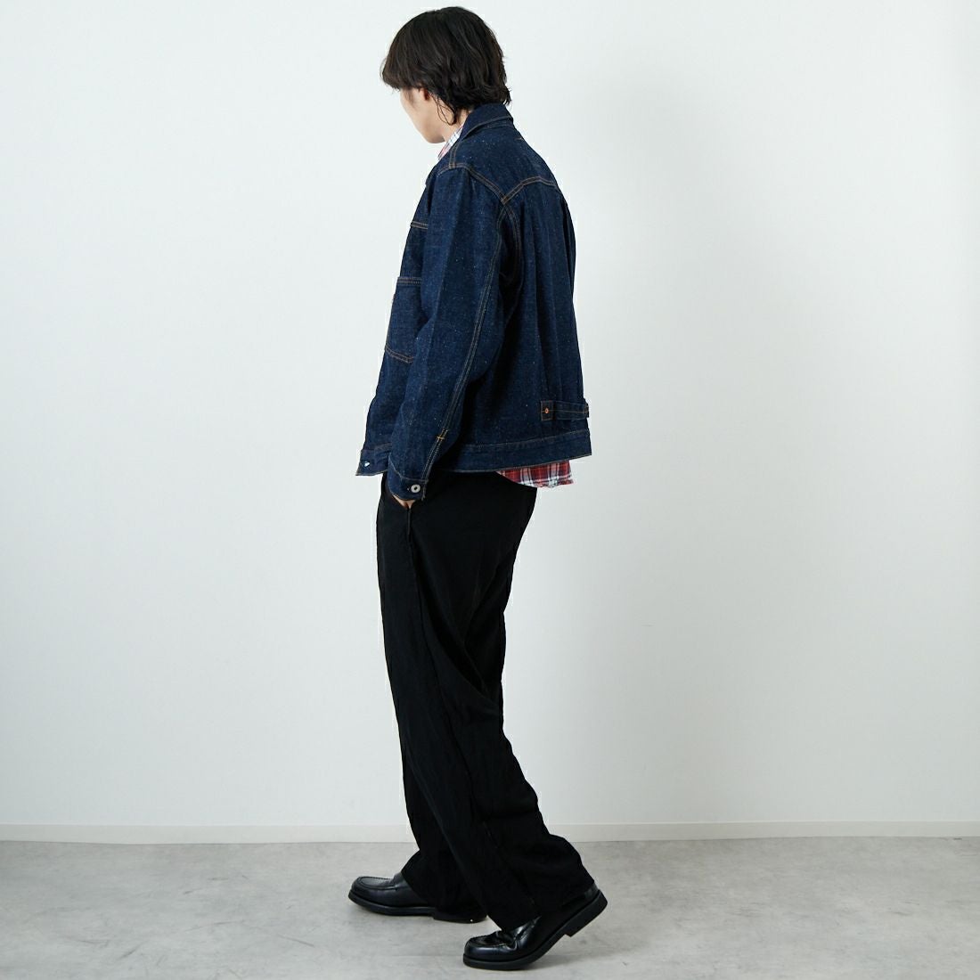 LEVI'S [リーバイス] TYPE1 トラッカージャケット [A3174-00] 02 ROLL UP &&モデル身長：179cm 着用サイズ：L&&