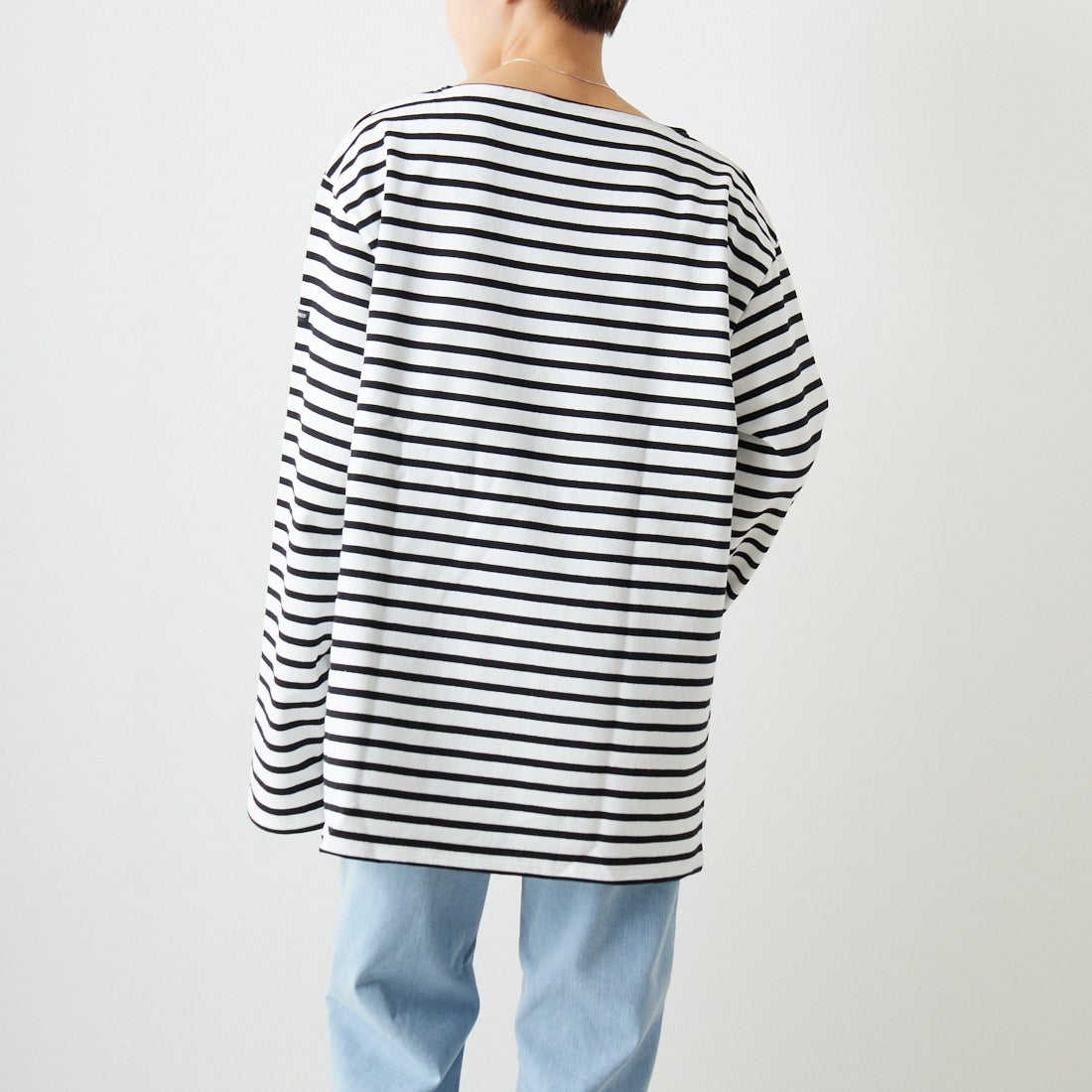 ST.JAMES [セントジェームス] バスクロングスリーブTシャツ [OUESSANT] ECR/NOI &&モデル身長：160cm 着用サイズ：7&&