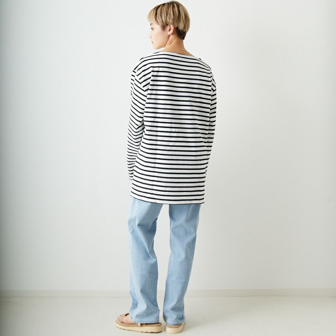 ST.JAMES [セントジェームス] バスクロングスリーブTシャツ [OUESSANT] ECR/NOI &&モデル身長：160cm 着用サイズ：7&&