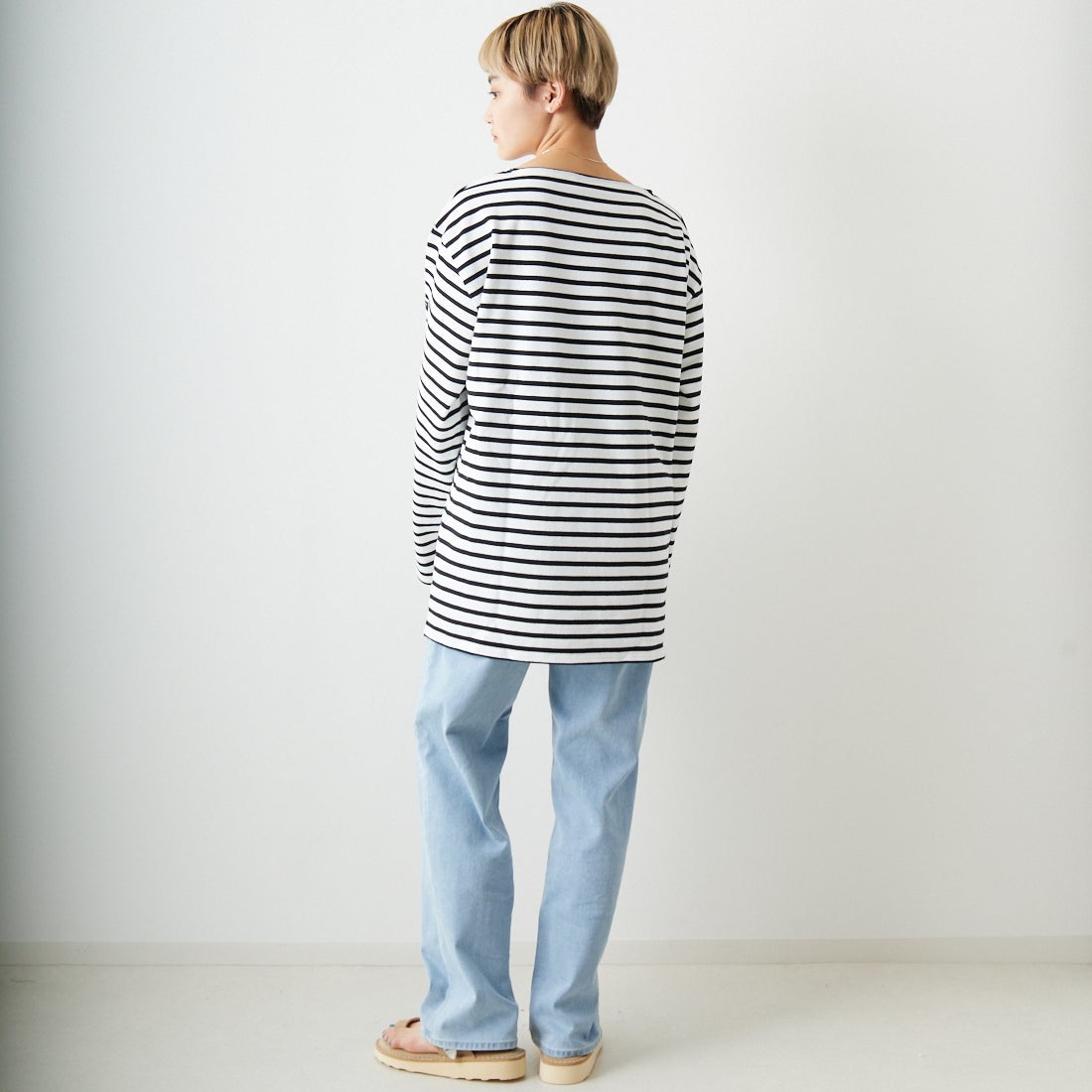 ST.JAMES [セントジェームス] バスクロングスリーブTシャツ [OUESSANT] ECR/NOI &&モデル身長：160cm 着用サイズ：7&&
